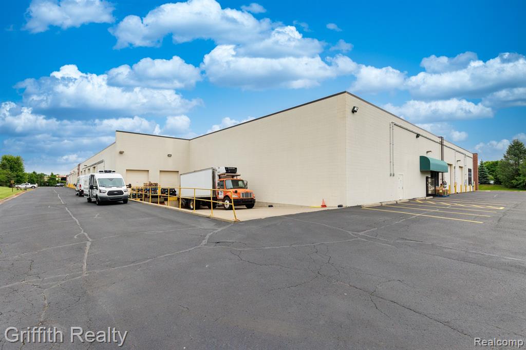 main property photo 12