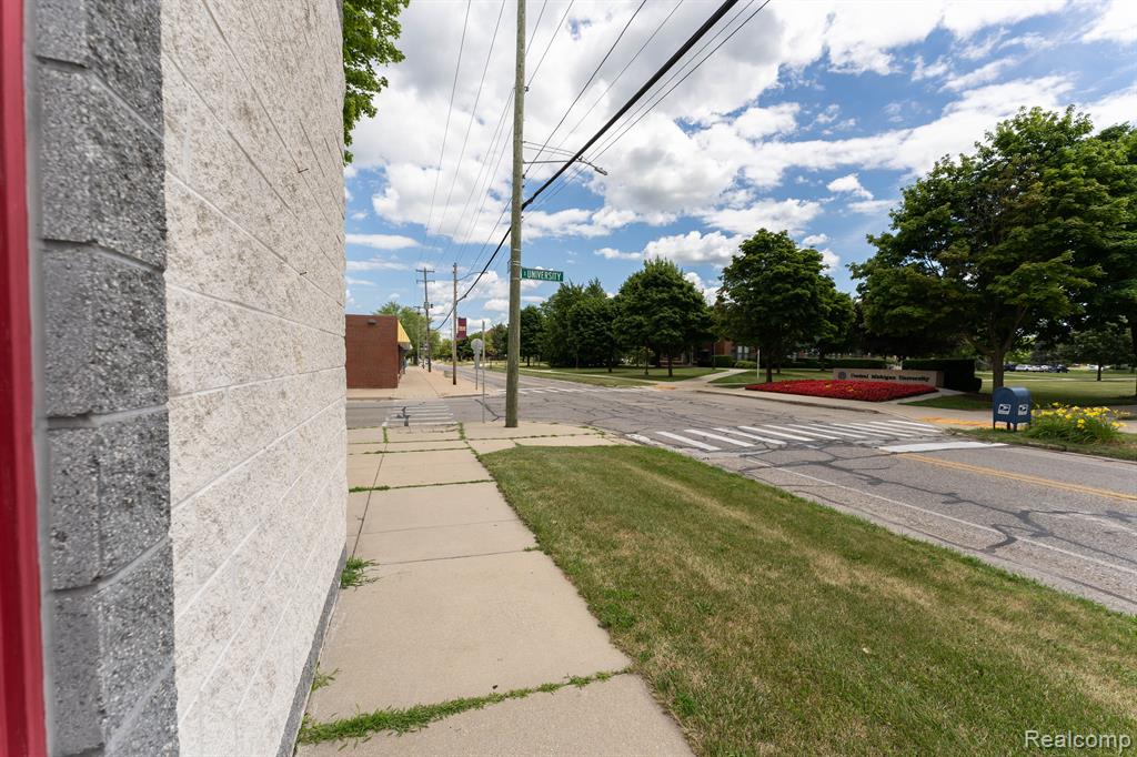 main property photo 18
