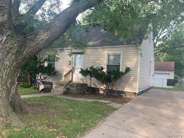 main property photo 11