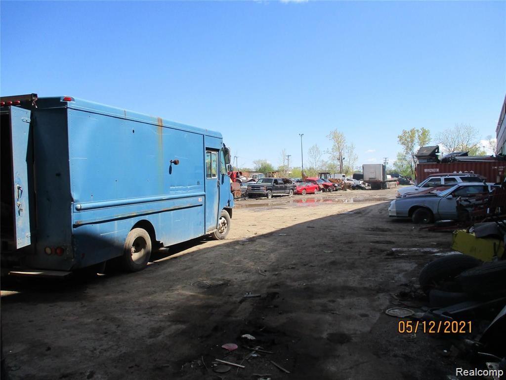 main property photo 9