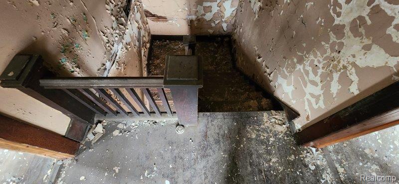main property photo 34