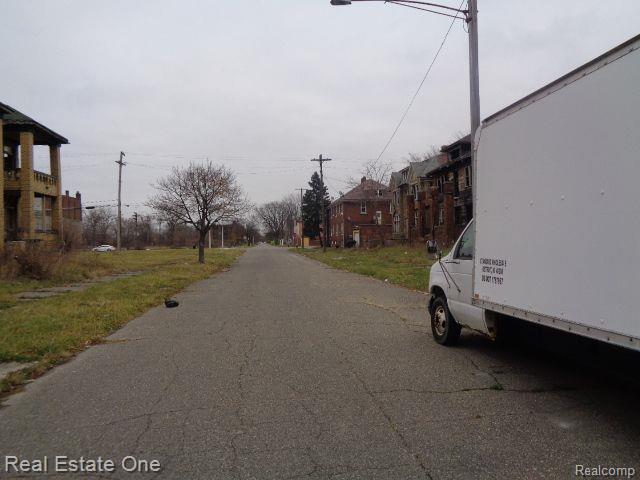 main property photo 19