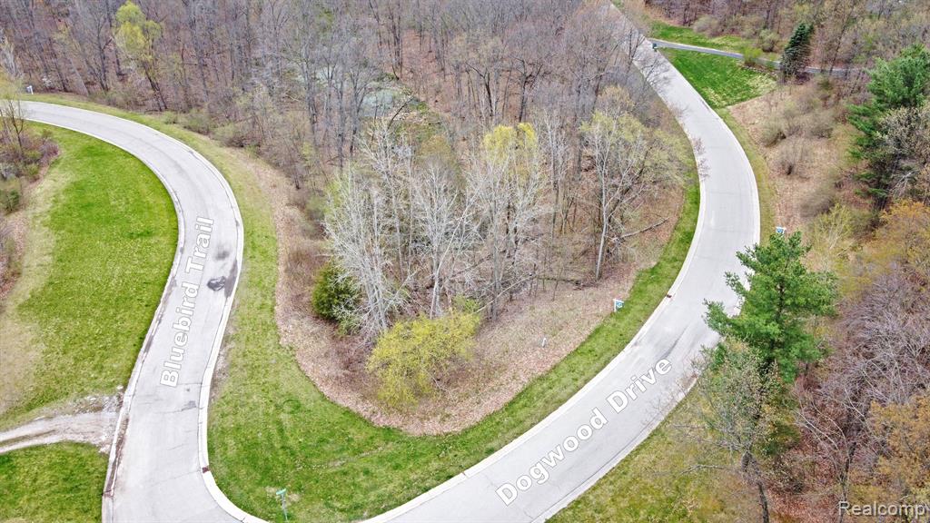 main property photo 16
