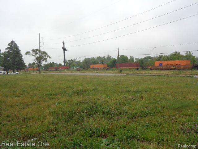 main property photo 6