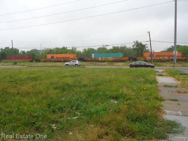 main property photo 8