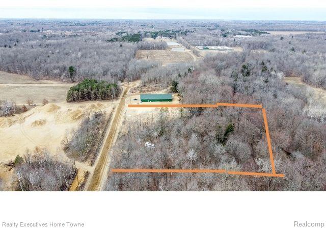 main property photo 17