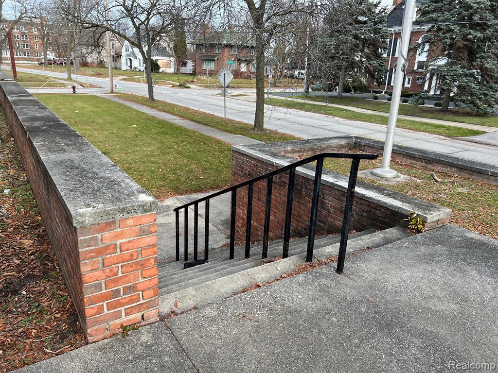 main property photo 43