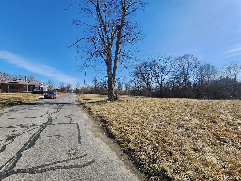 main property photo 4