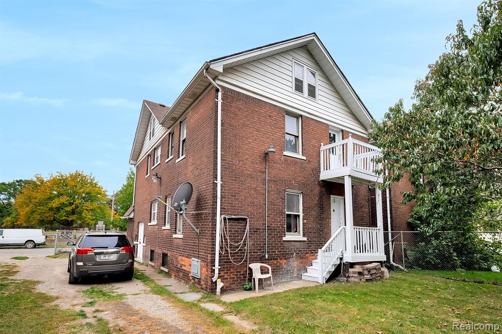 main property photo 3