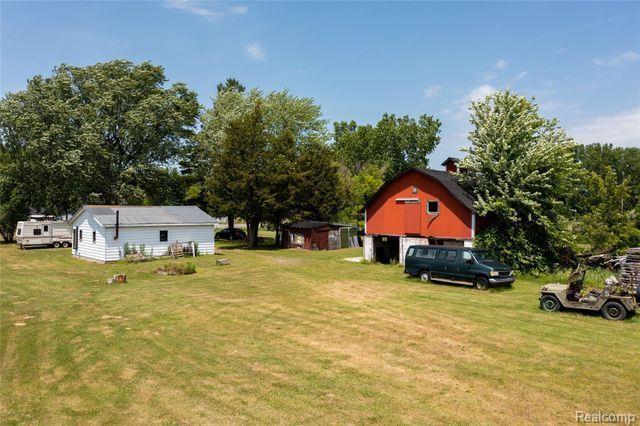 main property photo 8