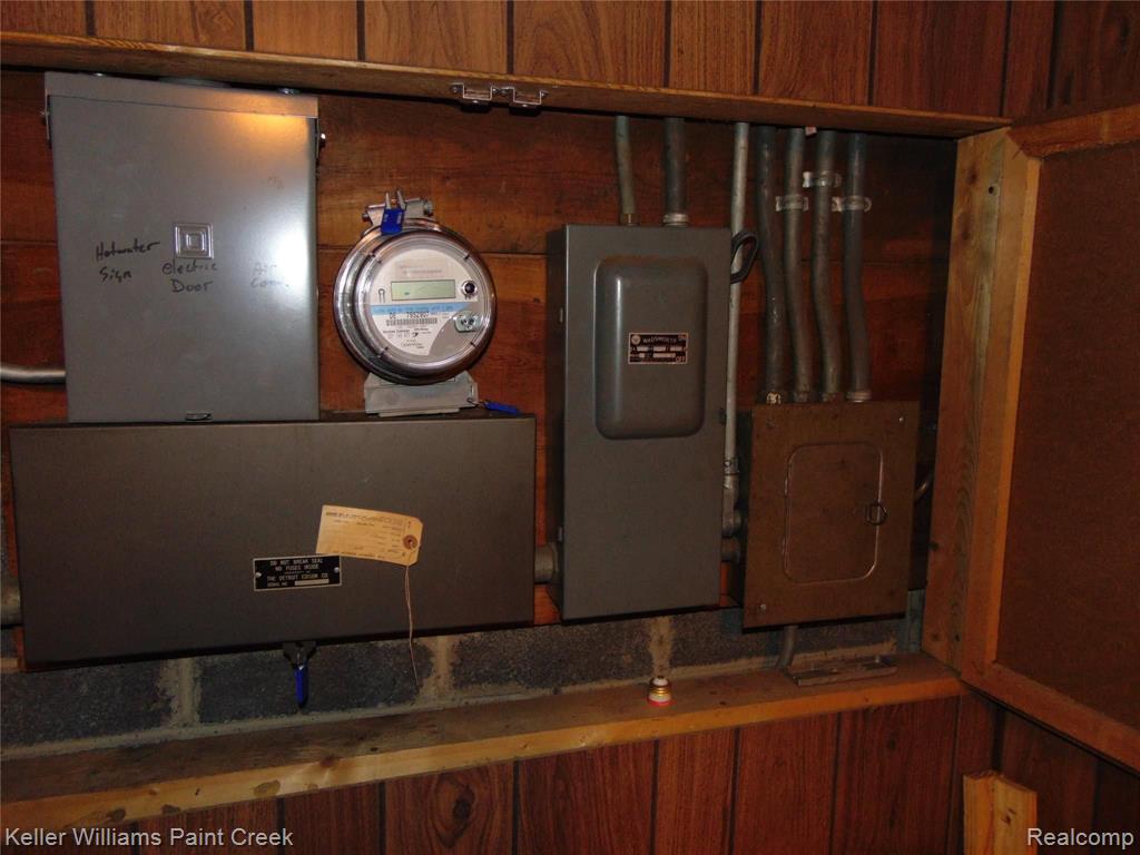 main property photo 50