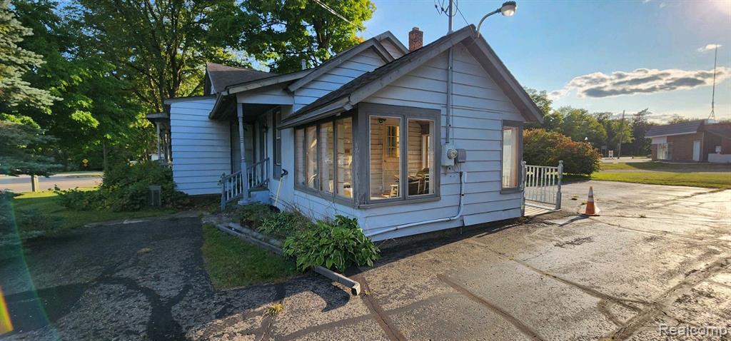 main property photo 12