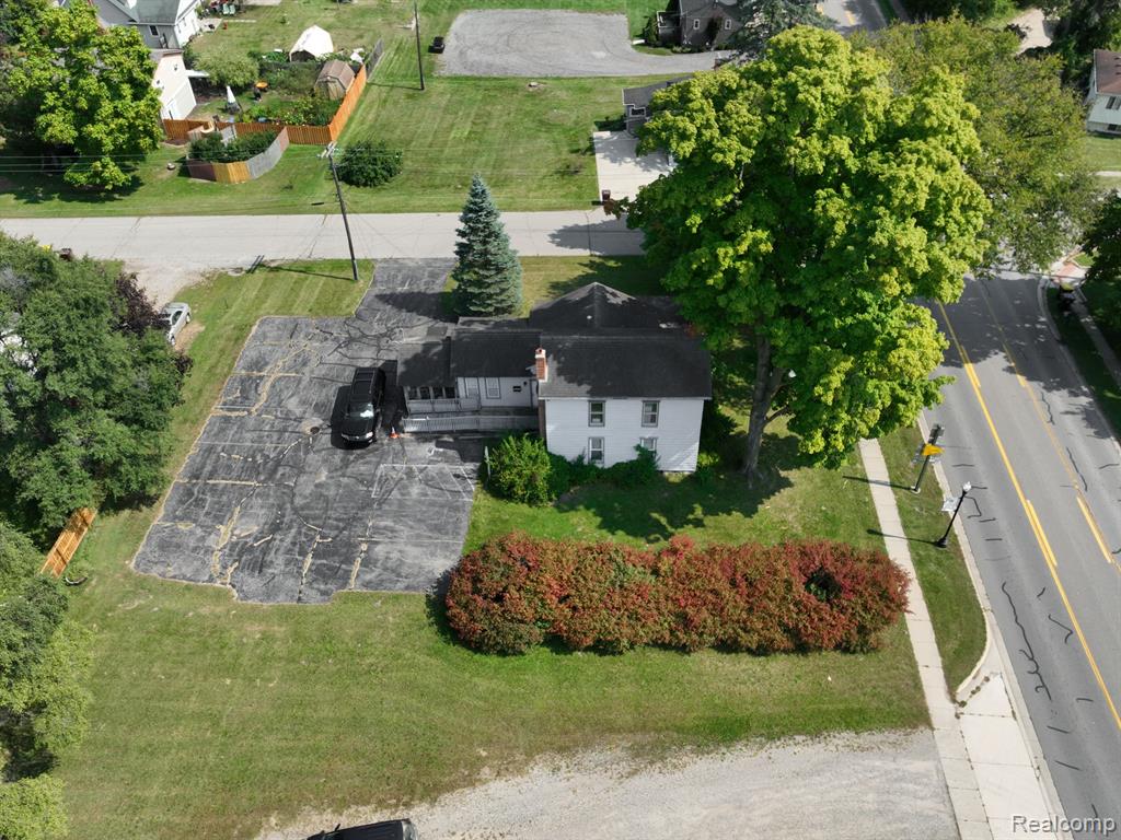 main property photo 8