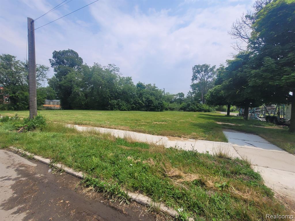 main property photo 10