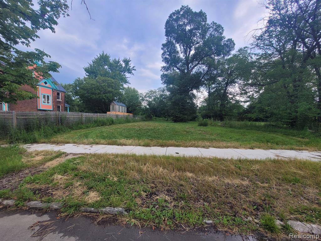 main property photo 3