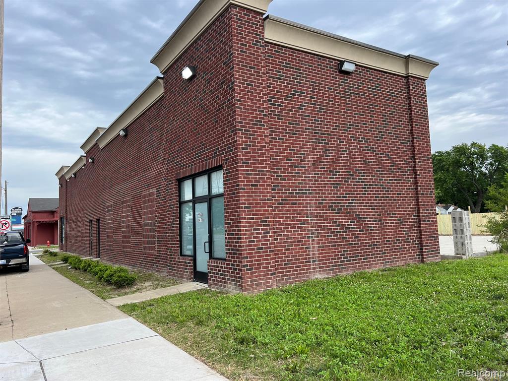 main property photo 4