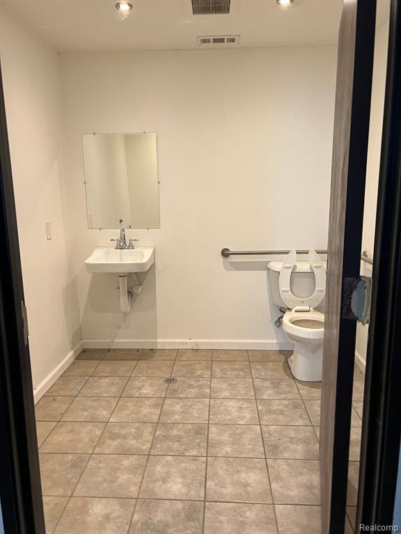 main property photo 54