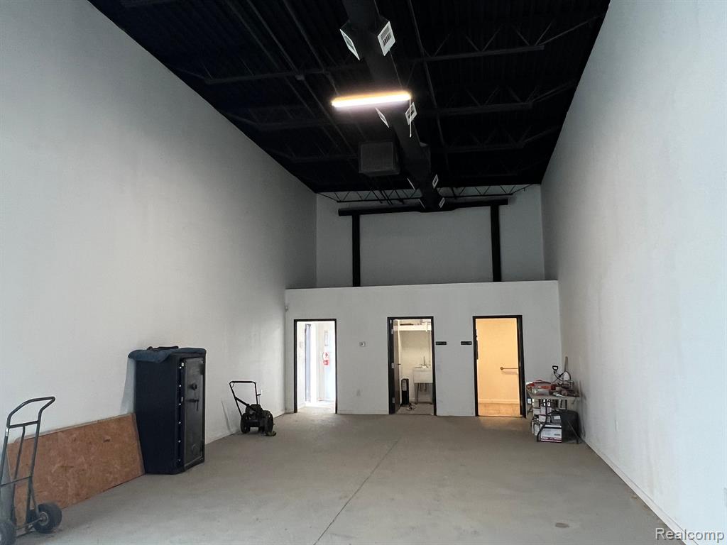 main property photo 58