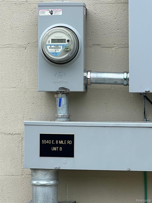 main property photo 60