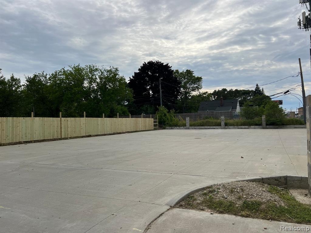 main property photo 69