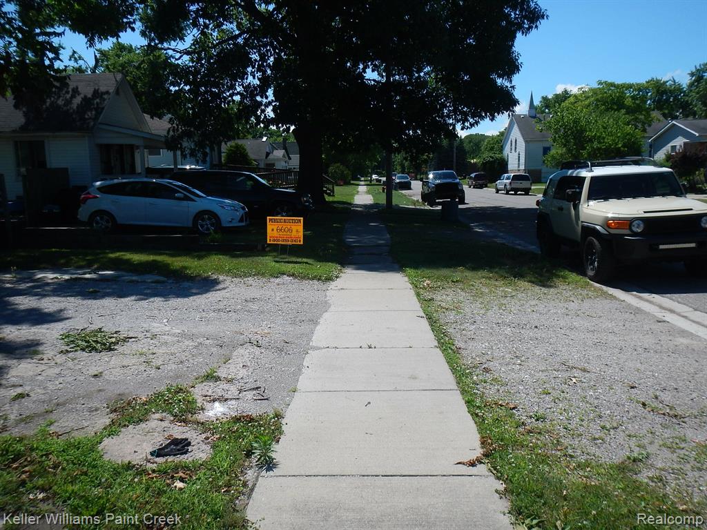 main property photo 14