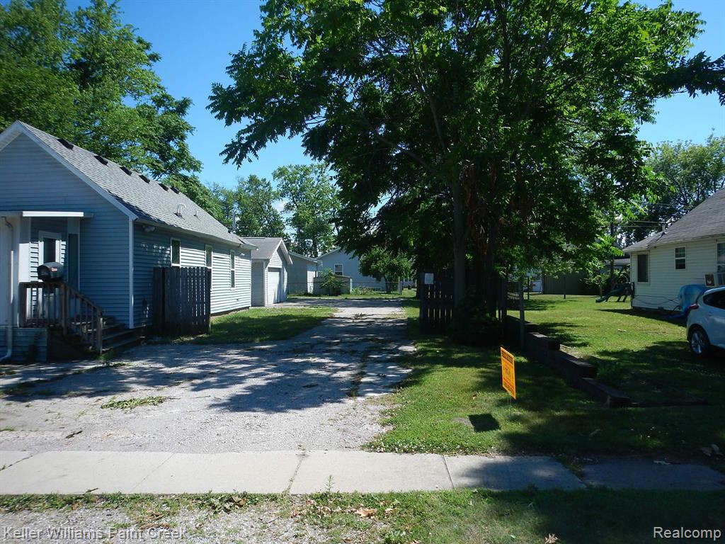 main property photo 15