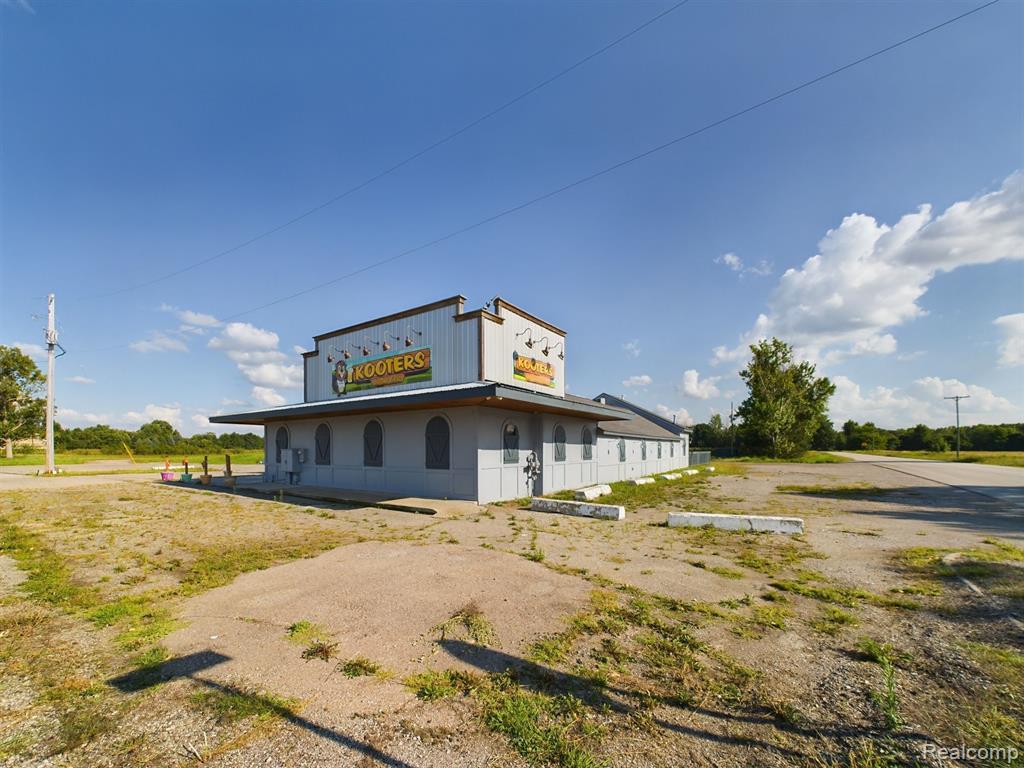 main property photo 43