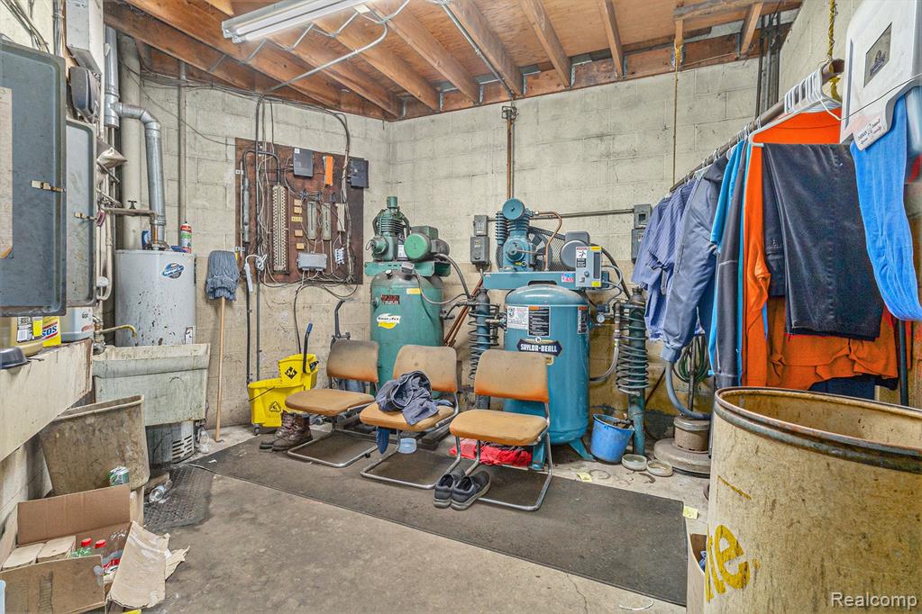 main property photo 15