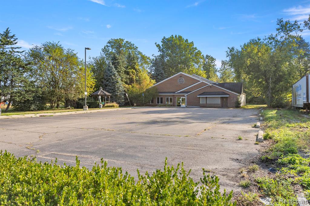 main property photo 48