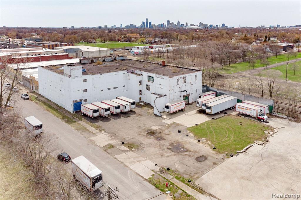 main property photo 3