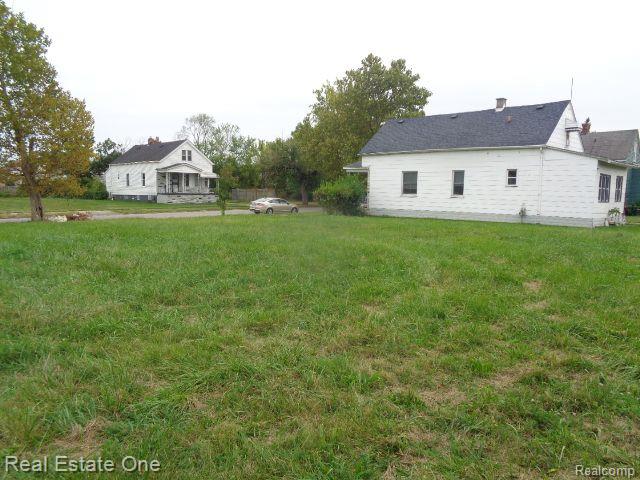 main property photo 6