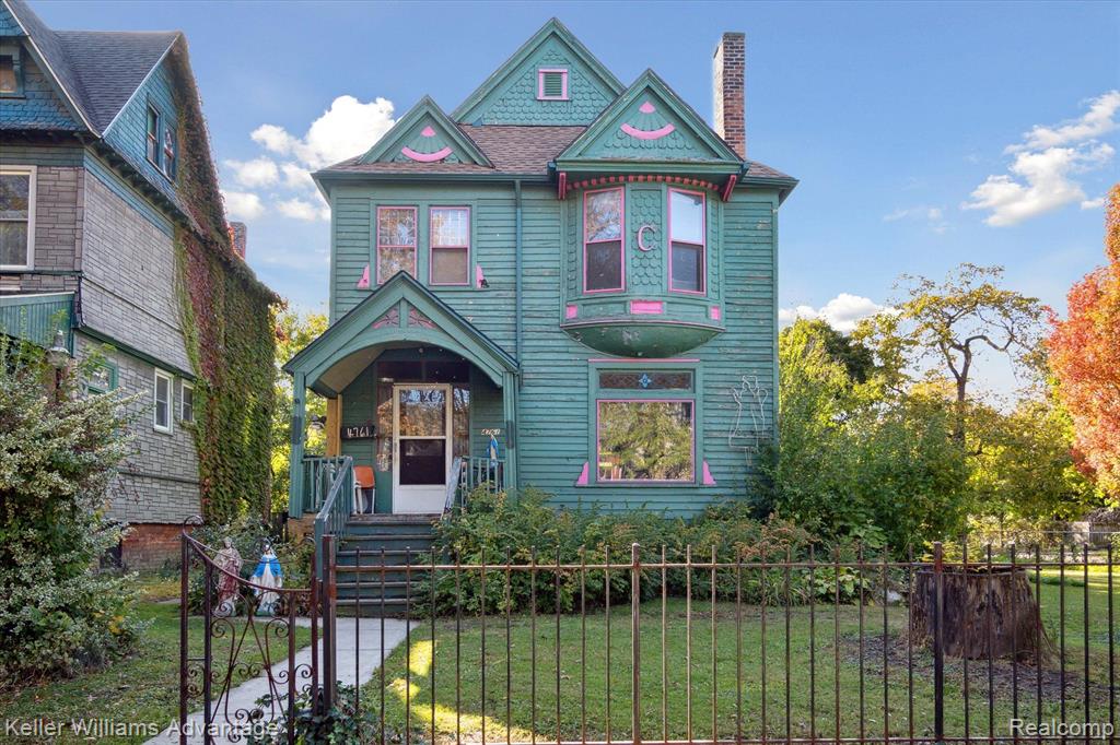 main property photo 1