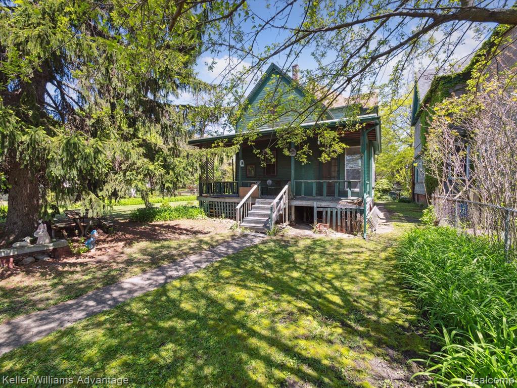 main property photo 31