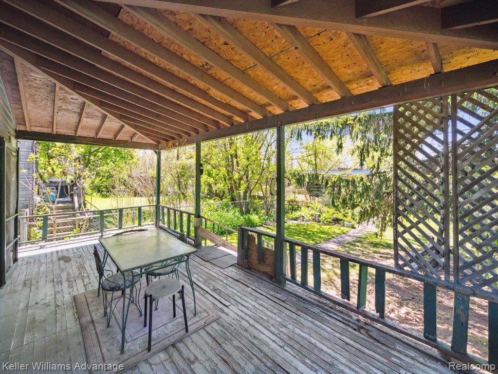 main property photo 33