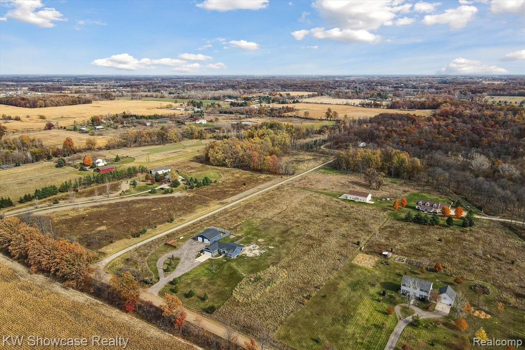 main property photo 46