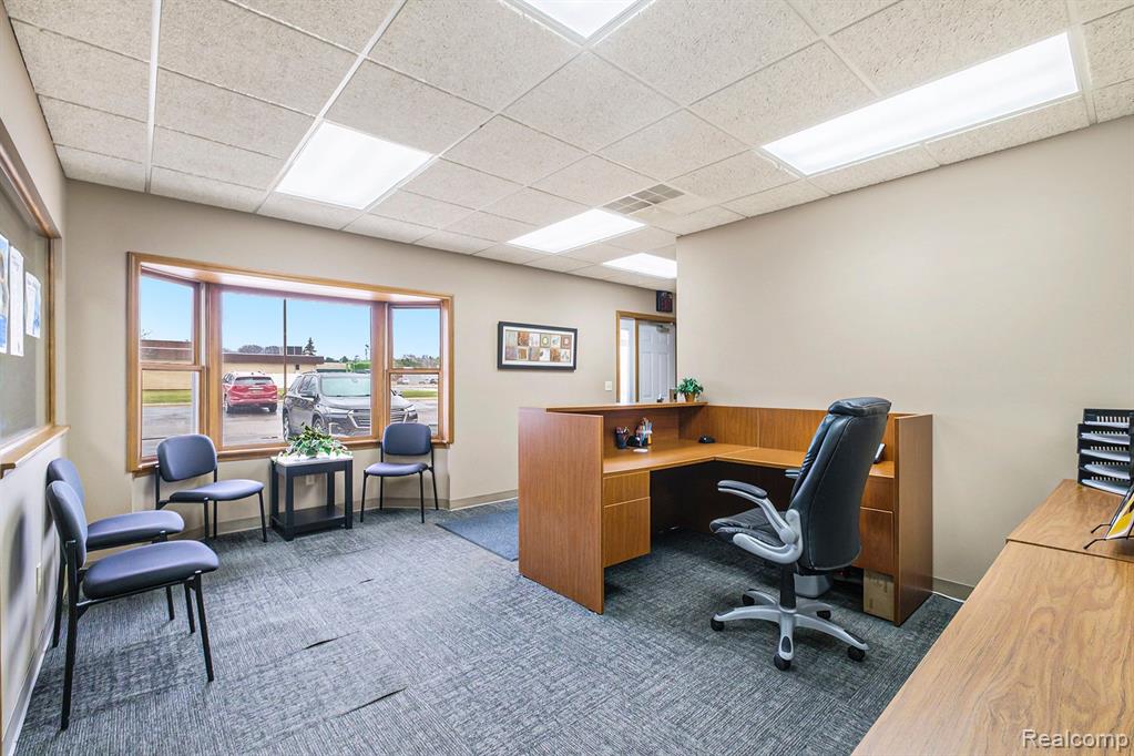 main property photo 18