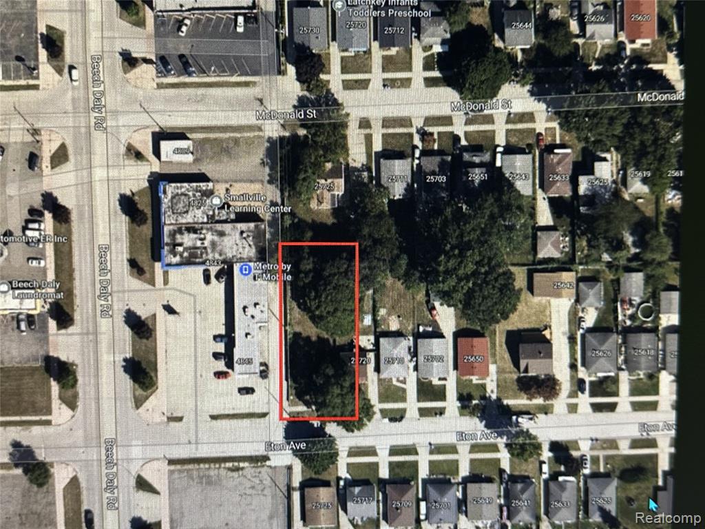 main property photo 7