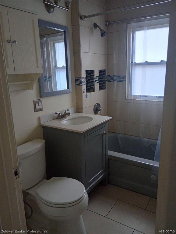 property viewer photo 9