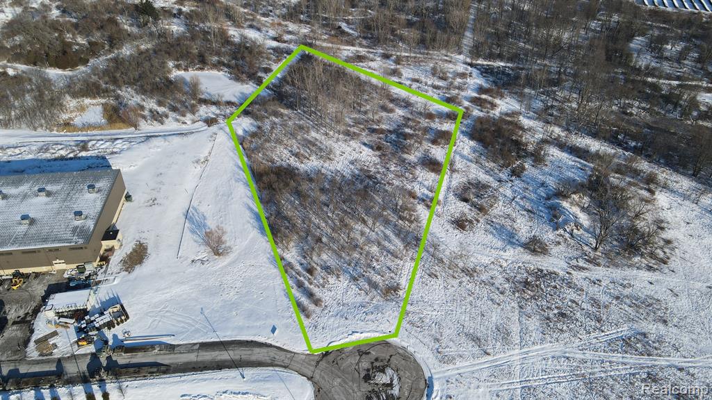 main property photo 4