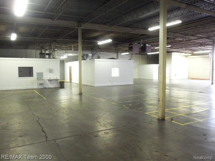 main property photo 40