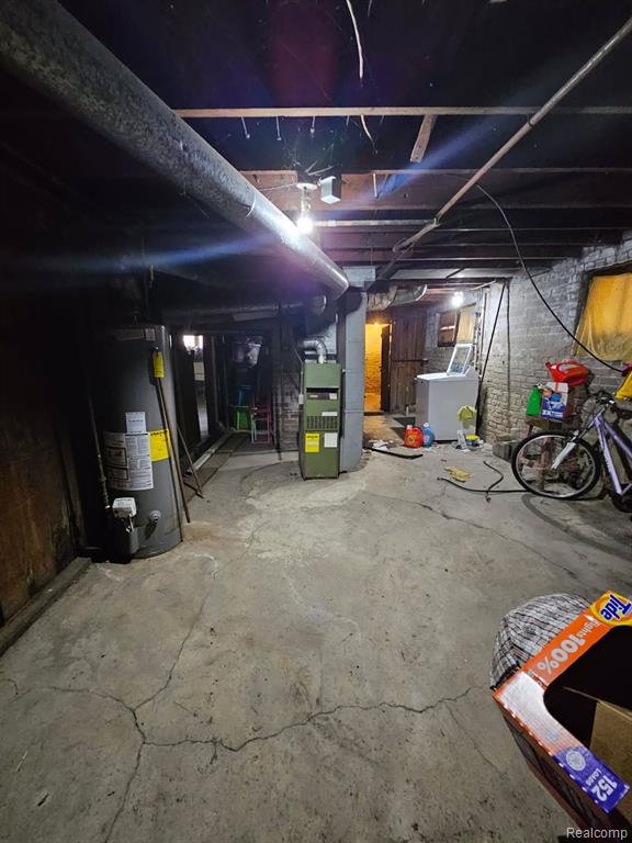 main property photo 13