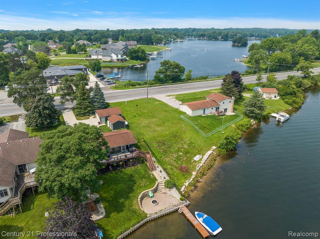 main property photo 7