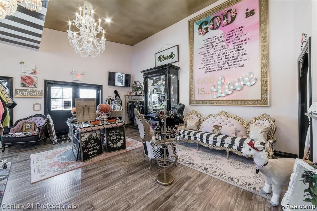 main property photo 43