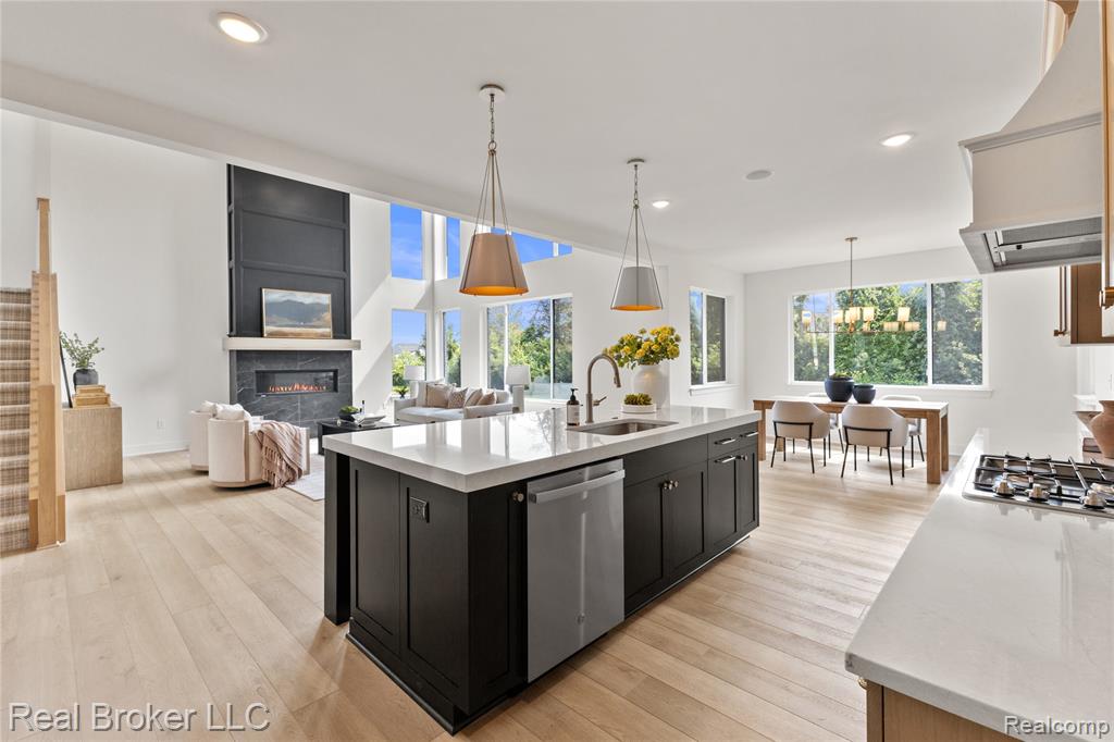 property viewer photo 29