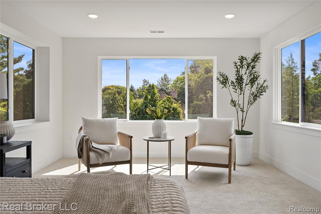 property viewer photo 33