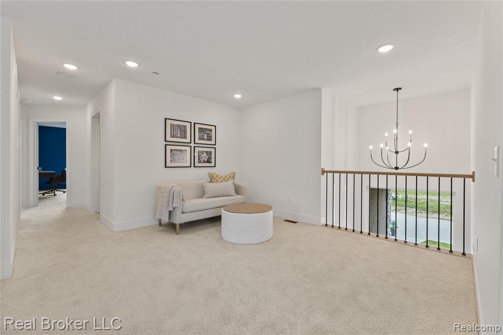 property viewer photo 63