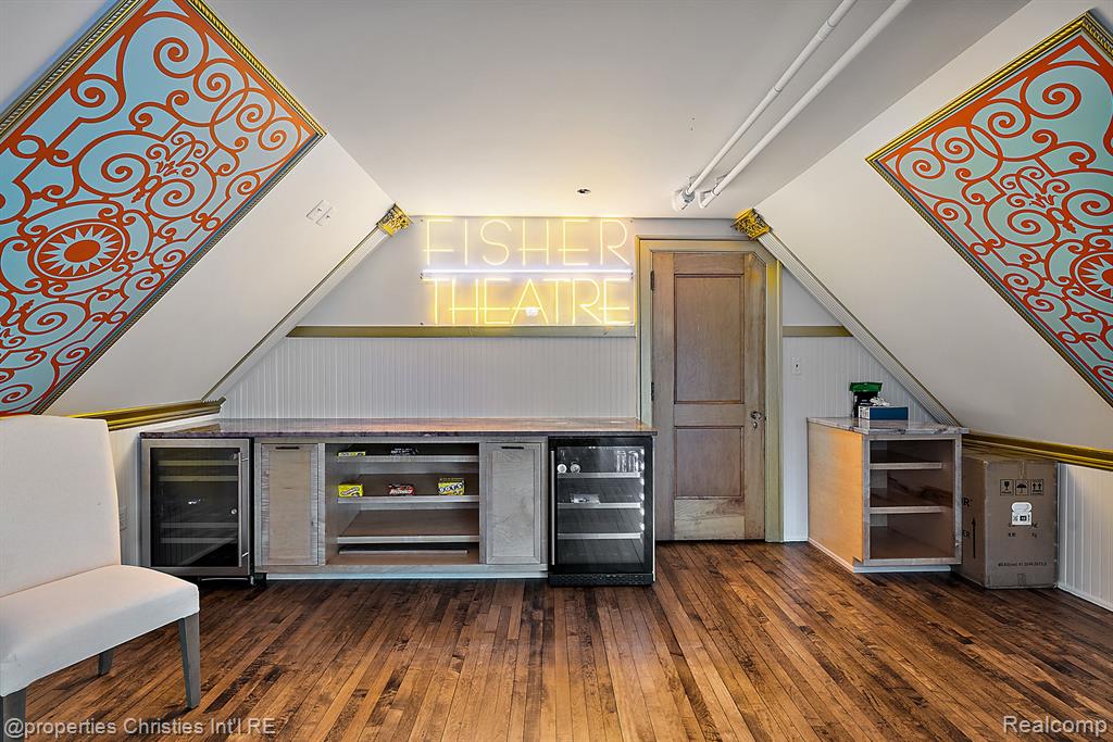 main property photo 65