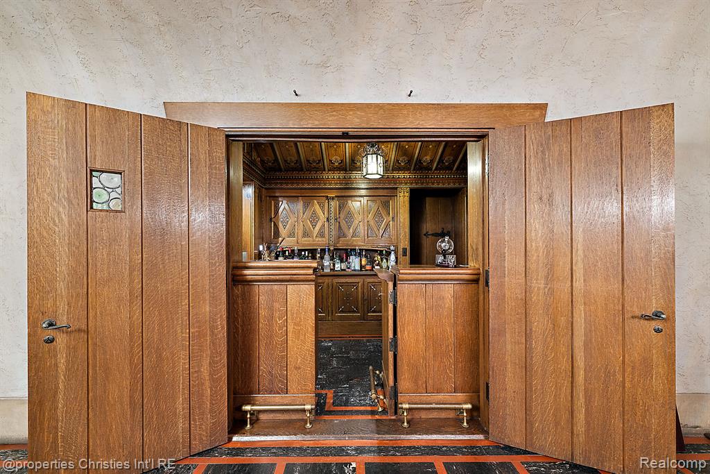 main property photo 77
