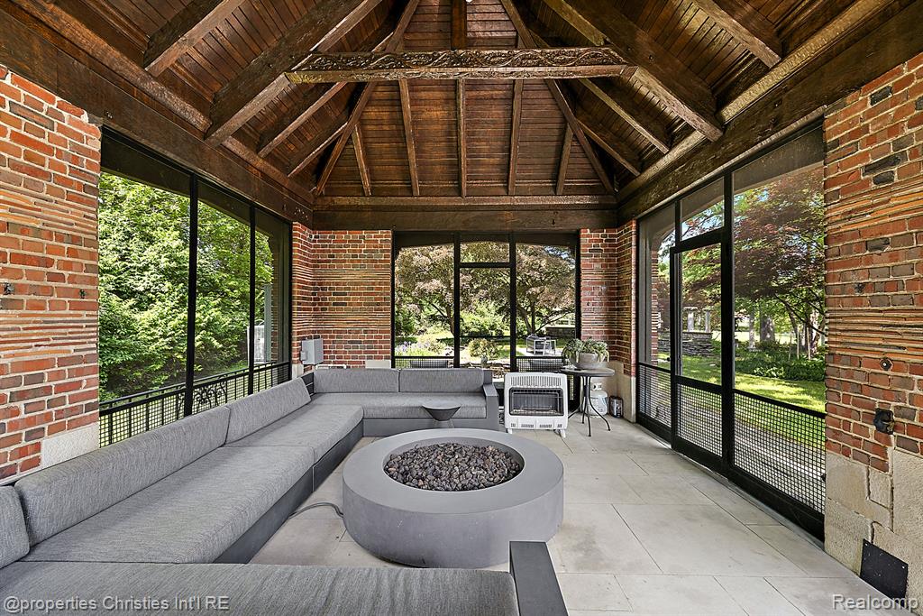 main property photo 87