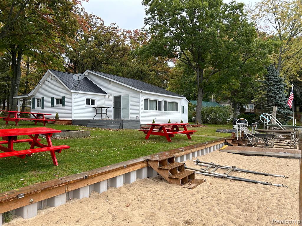 main property photo 57